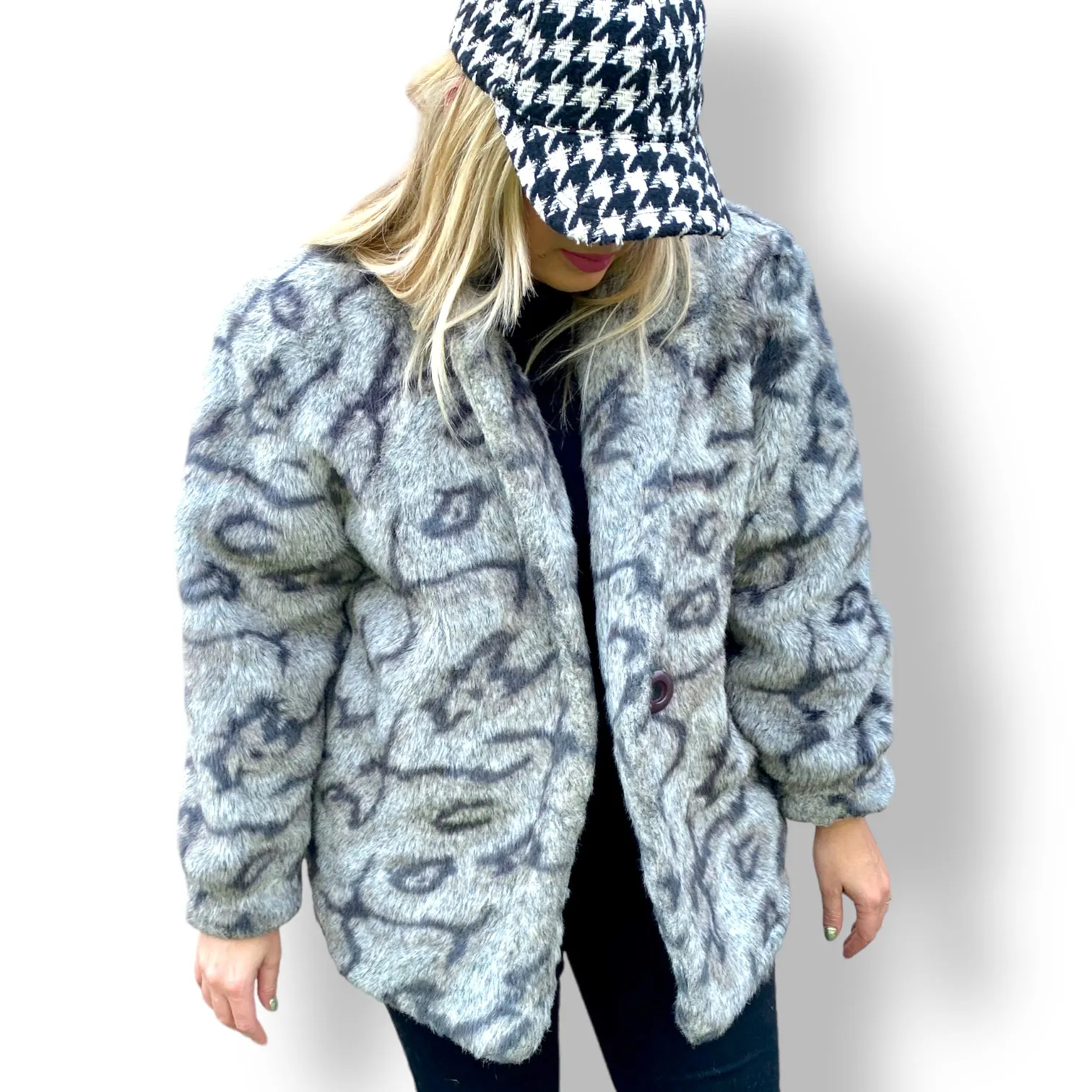 Gorgeous Vintage Leopard Print Faux Fur Coat