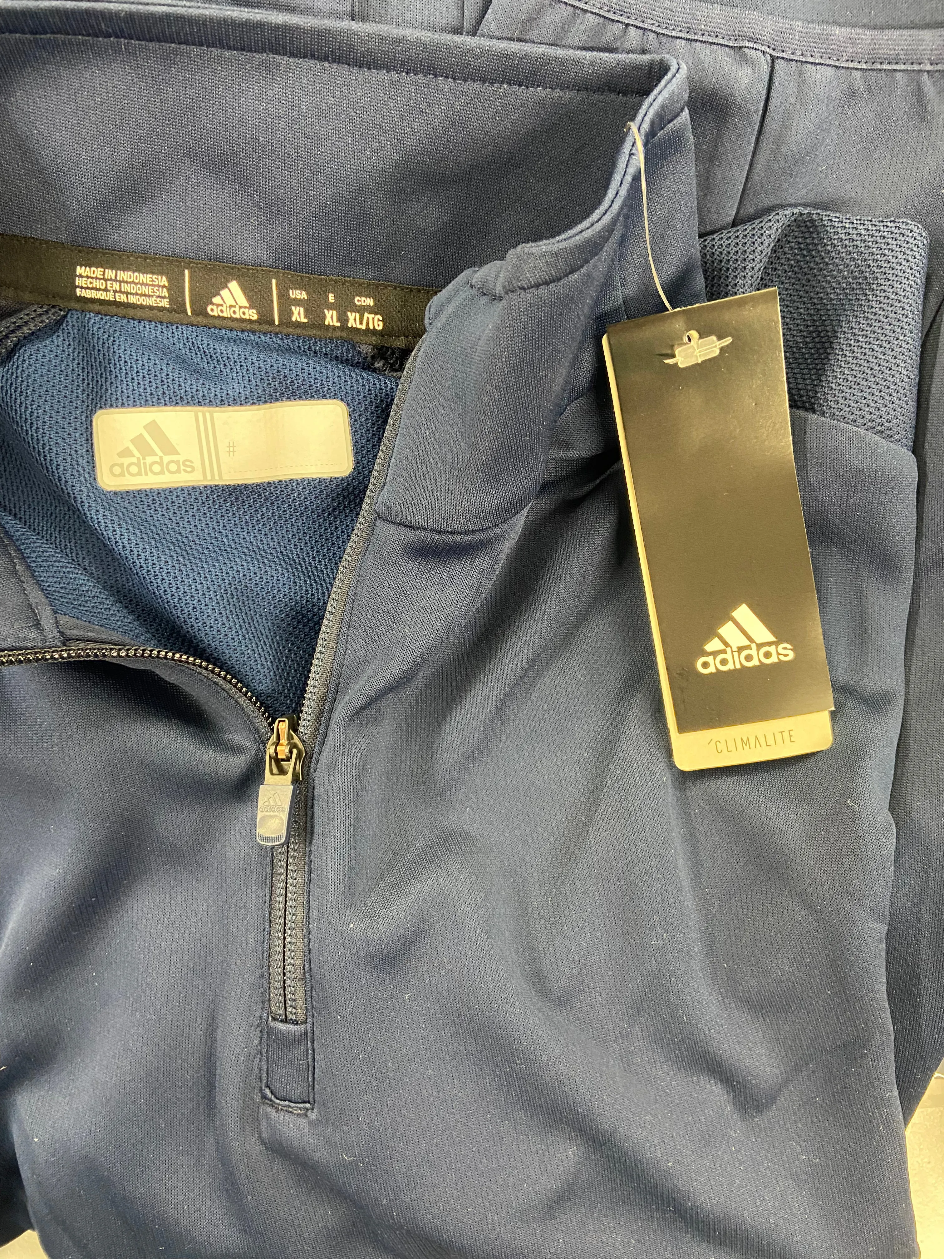 Men's Clothing Tops Wholesale Lot, ADIDAS, CALVIN KLEIN, DYLAN GRAY, 32 DEGREES and more, 14 items, Shelf Pulls, MSRP $991